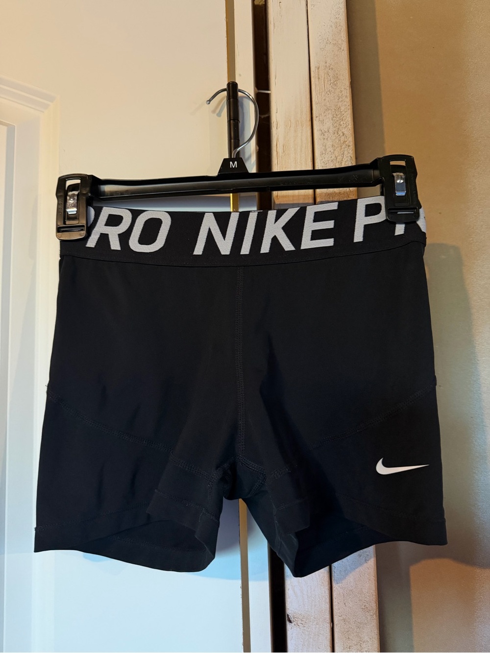Nike Pro Women’s Black Biker Shorts Size Small